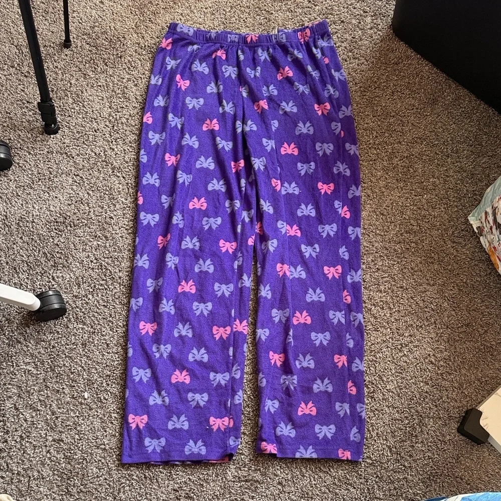 Disney Purple Pajama Bottoms with Pink/Light Purple Bow Print size medium - Picture 2 of 5